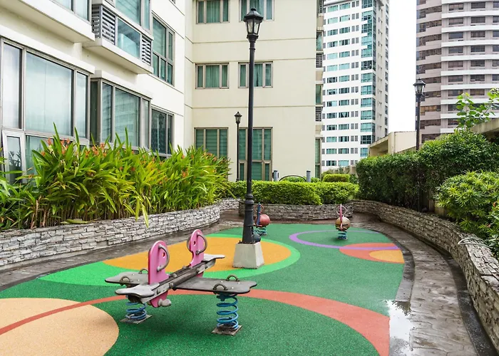 Modern Coastal Design 1 Br Golf View Bgc Manila